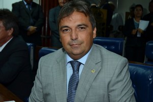 Deputado Genival Matias
