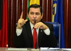 anisio maia