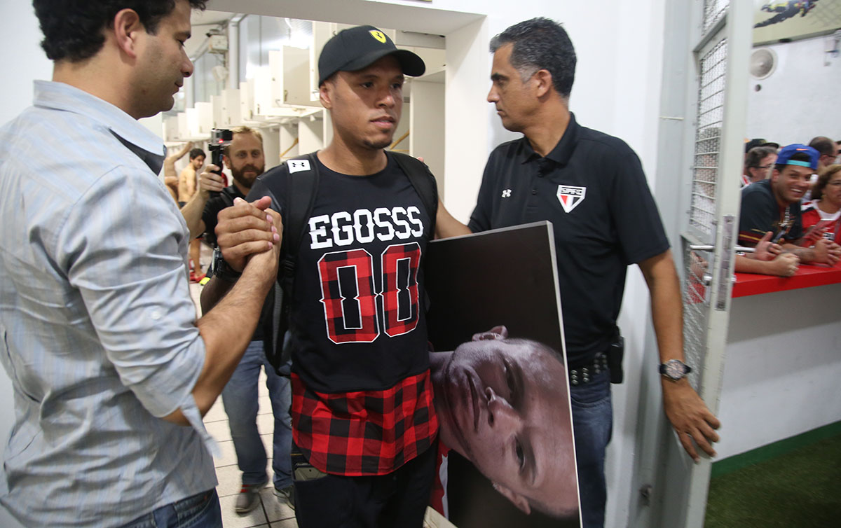 Luis Fabiano se despede do São Paulo (Foto: Rubens Chiri / saopaulofc.net)