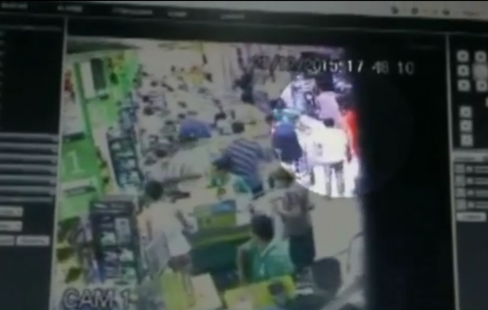 Imagens das câmeras de segurança mostram momento da abordagem