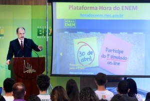Hora do Enem é uma plataforma online de estudos e de programas de TV, lançada nesta terça