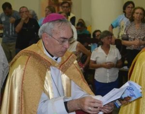 Dom Lucena Joelhos