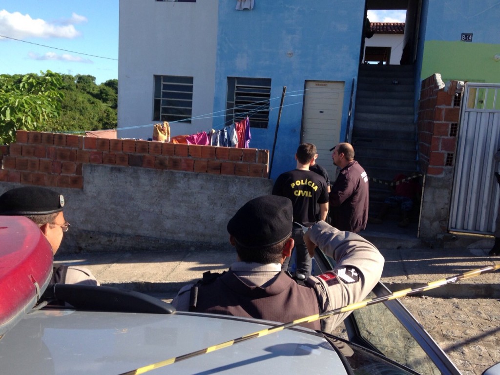 Homicídio foi registrado na comunidade do Taipa, em João Pessoa (Foto: Walter Paparazzo)
