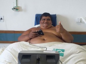 Carlinhos chegou a passar dos 420 kg e hoje está com menos de 250 kg