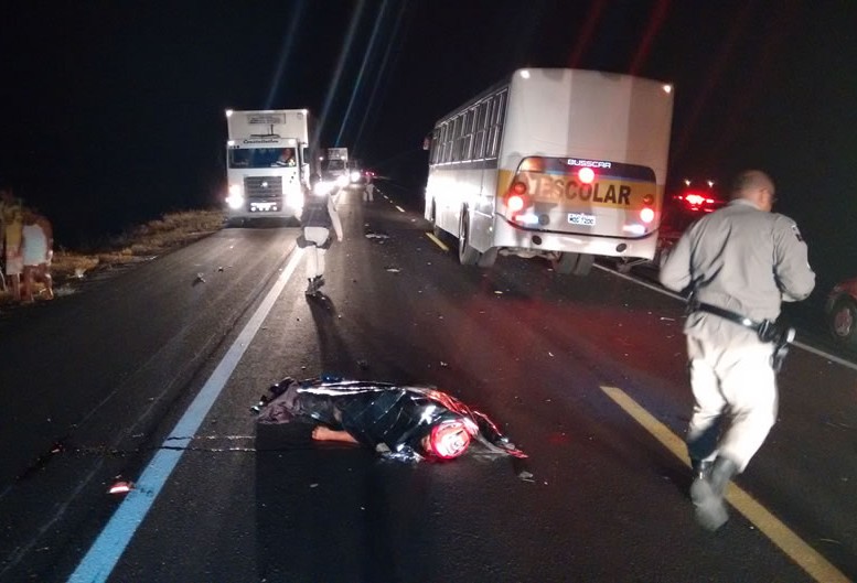 Condutor da motocicleta morreu no local Foto: Folha do Sertão)