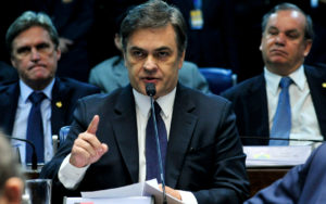 Senador do PSDB fez pergunta a presidente afastada