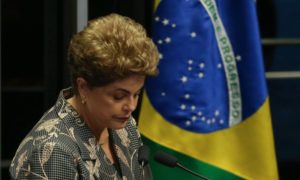 Oficiais de justiça notificarão Dilma