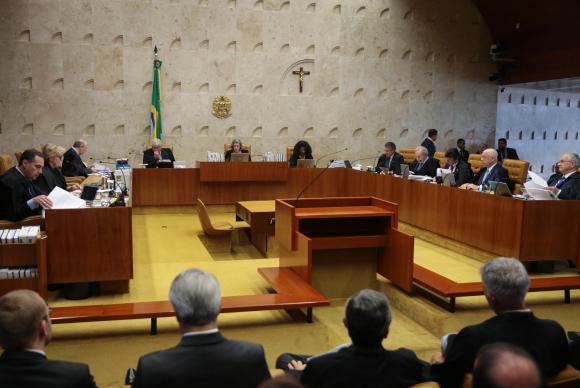 Supremo Tribunal Federal faz sessão plenária para julgar a liminar de autoria do ministro Marco Aurélio