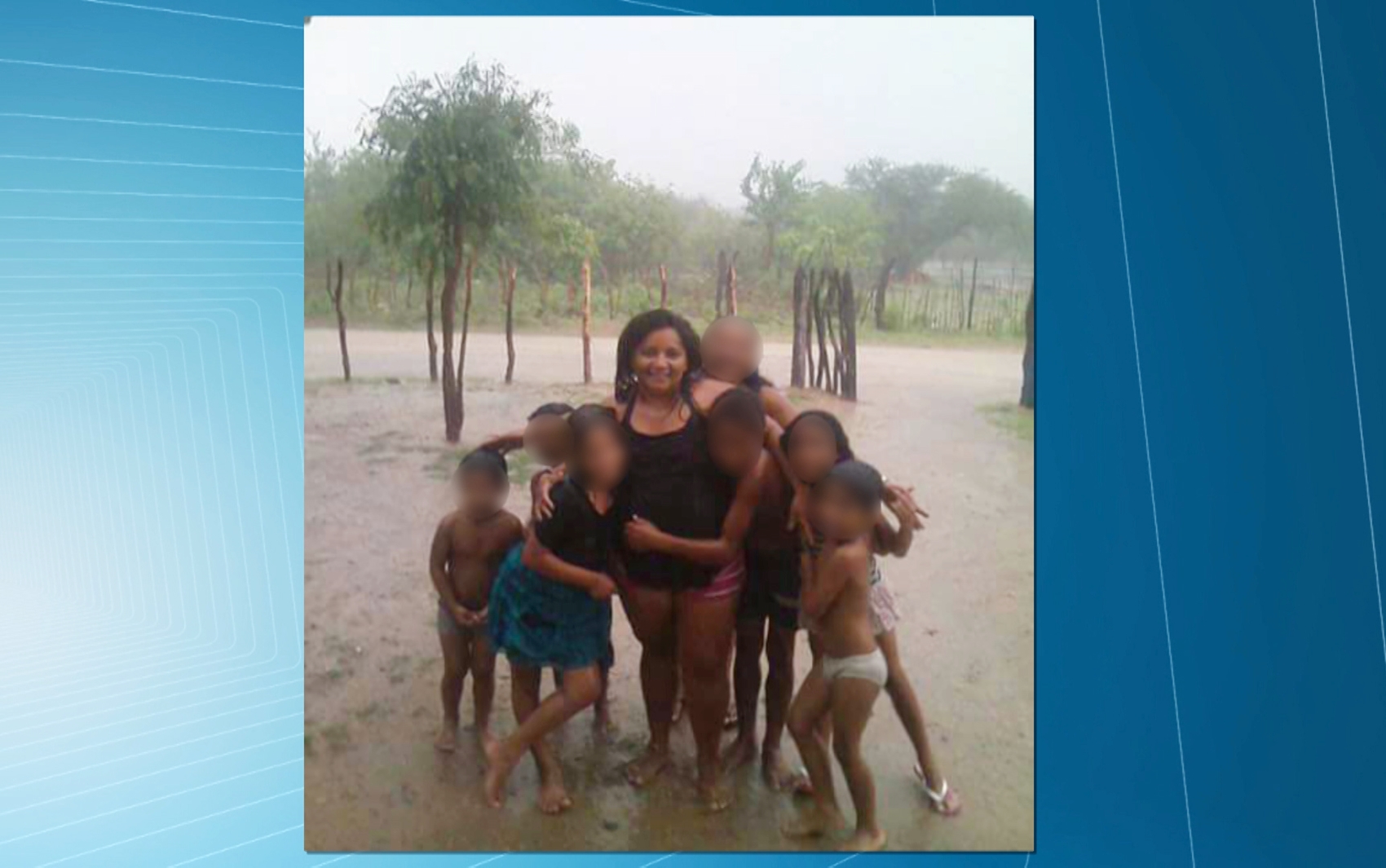 Mulher foi morta pelo ex-marido na frente dos filhos no Sertão da Paraíba no domingo (19) (Foto: Reprodução/TV Paraíba)