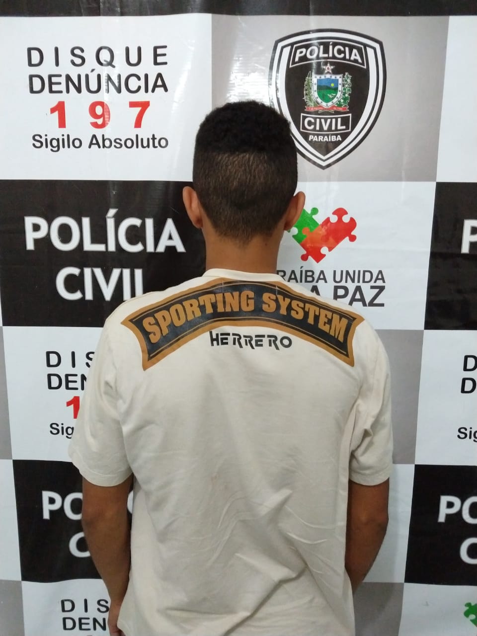 Adolescente de 17 anos apreendido em Alagoa Grande. - Foto: Reprodução: Polícia Civil