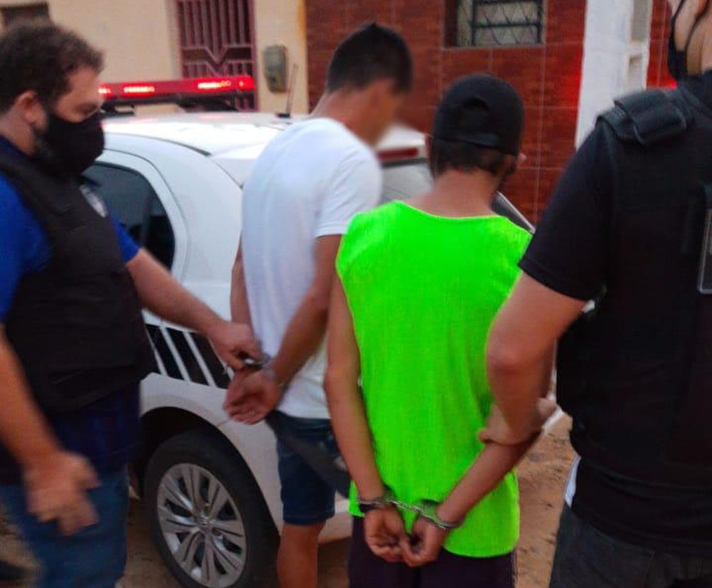 Dupla é presa suspeita de torturar pessoas que descumprem isolamento na Paraíba — Foto: Polícia Civil/Divulgação