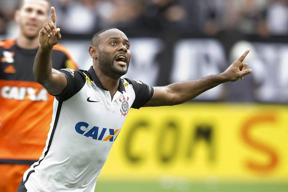 Jogador tinha contrato com o clube paulista até o final do ano e decisão partiu dele, que deverá atuar no futebol do exterior